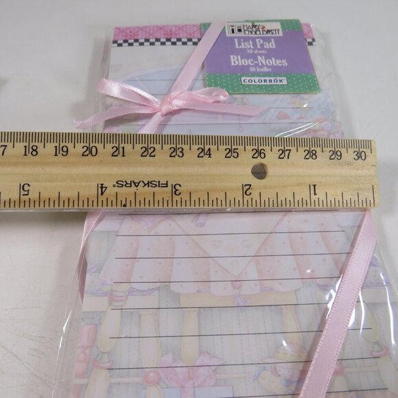 Mary Engelbreit Tea Party Note Pad with Magnet & Ergonomic Ink Pen Studio 18 - Picture 4 of 7